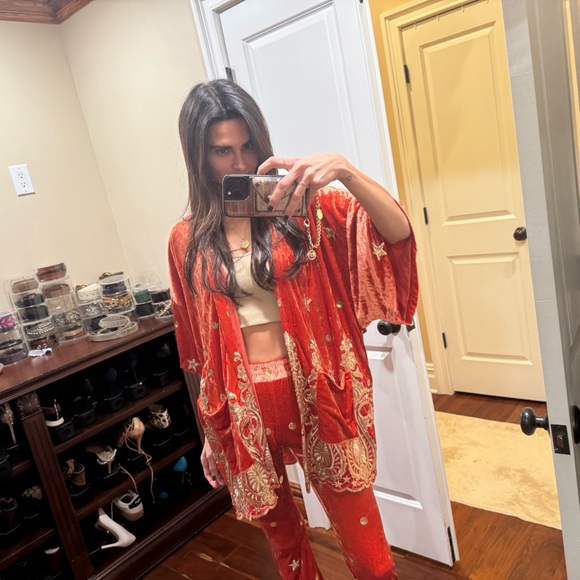 Whiskey Bells & Kimono by Lenni - Picture 5 of 7